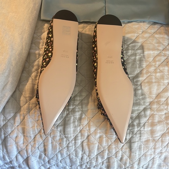 Gucci Liberty of London 38 1/2 infinity black holly print flats NIB size 8 - Picture 5 of 16